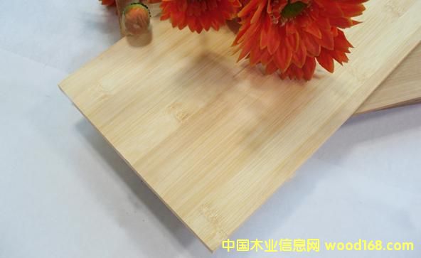 ��ɫƽ�����ĵ�Ԕ����B