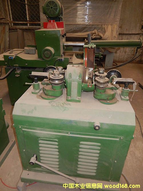 �_���A���C