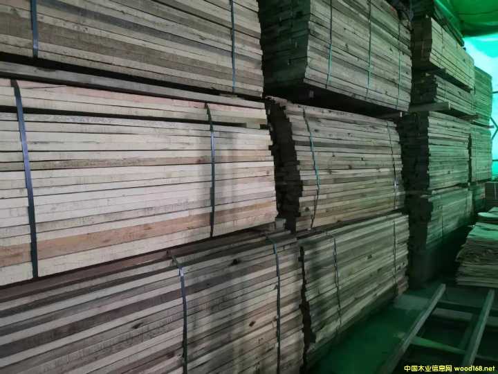 ��ľ�����